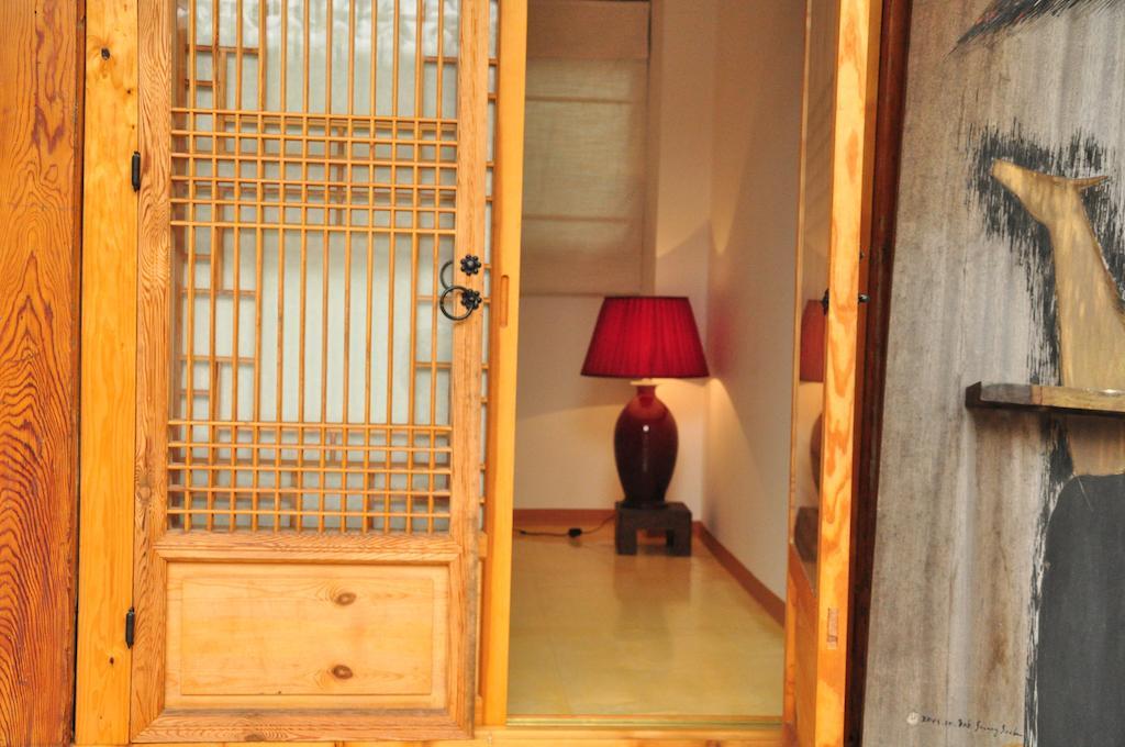 Hueahn Hanok Guesthouse سيول الغرفة الصورة