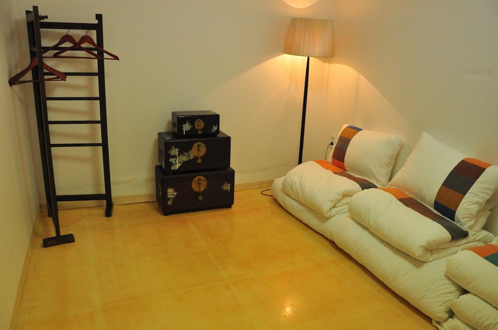 Hueahn Hanok Guesthouse سيول الغرفة الصورة